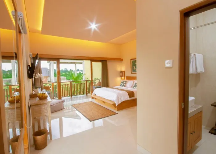Villa Lucky House *