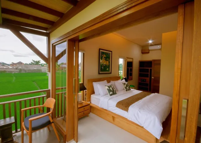 Lucky House Villa